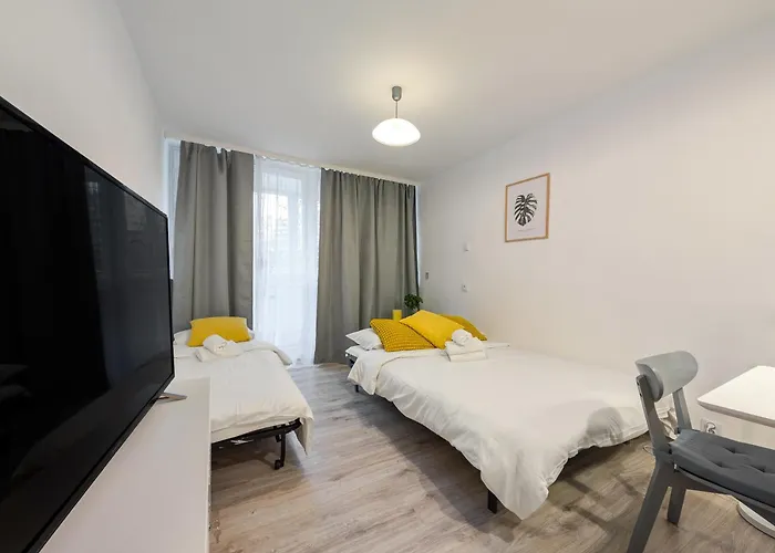 Appartamento Powstancow Slaskich Homely By Bookinghost Breslavia