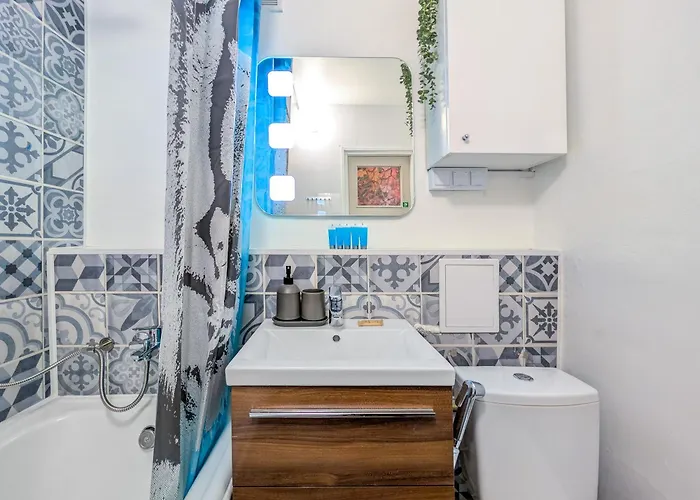 Powstancow Slaskich Homely By Bookinghost Breslavia