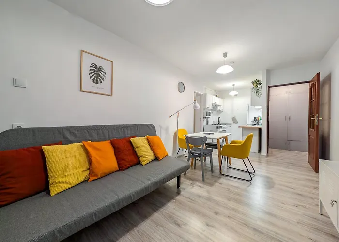 Powstancow Slaskich Homely By Bookinghost